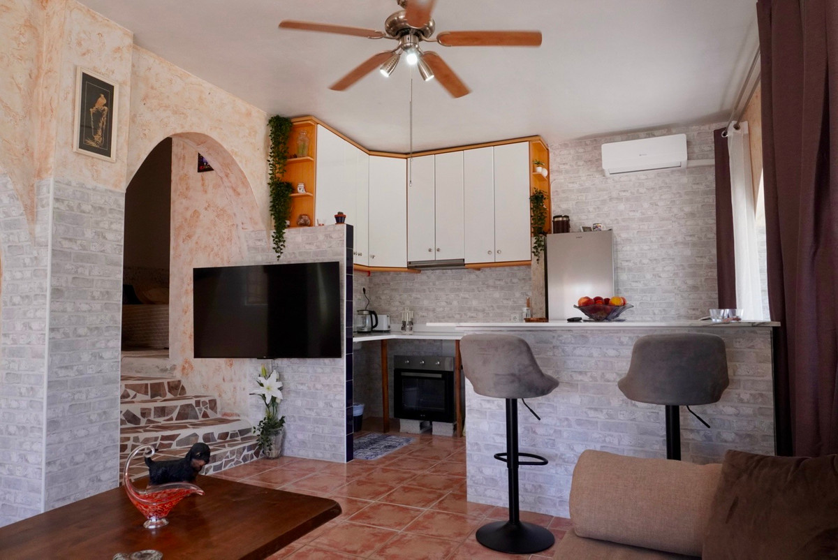 Se vende Villa - Chalet de 5 dormitorios en Costa Blanca, Alicante, España