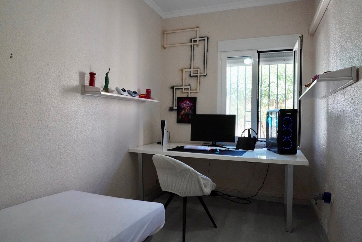 Se vende Villa - Chalet de 5 dormitorios en Costa Blanca, Alicante, España