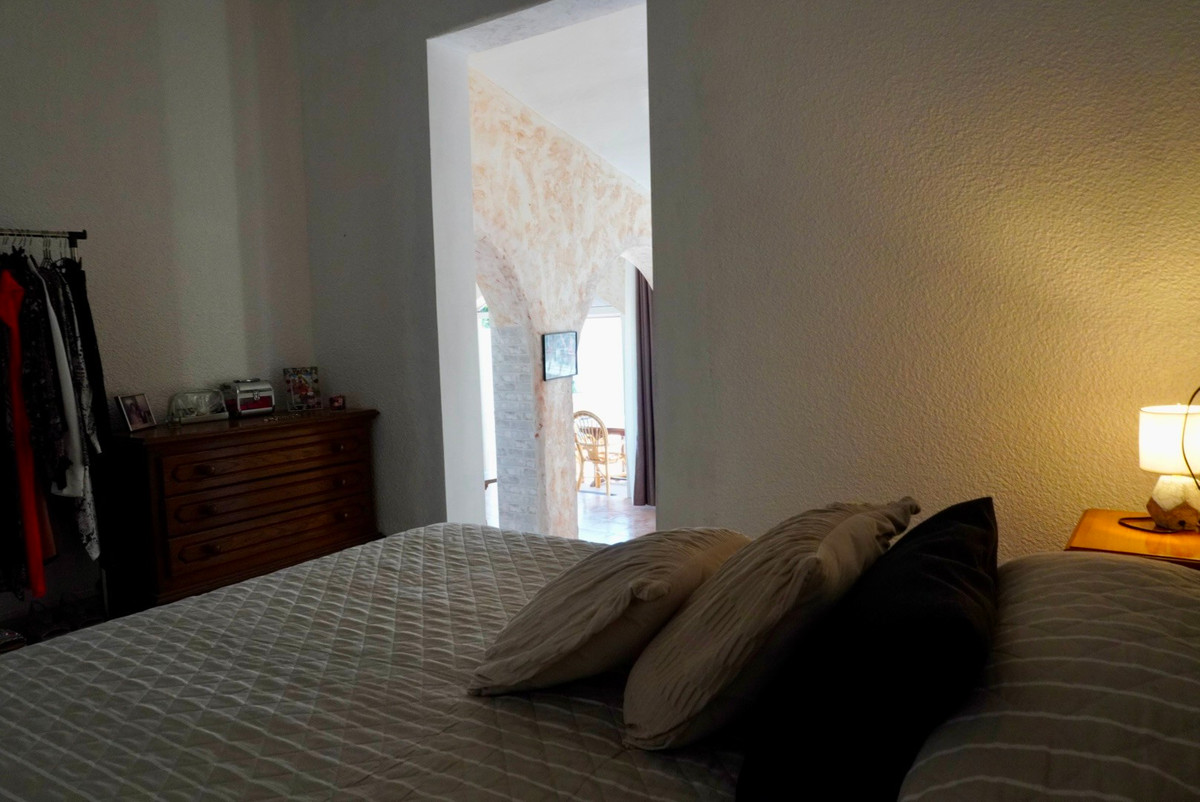 Se vende Villa - Chalet de 5 dormitorios en Costa Blanca, Alicante, España