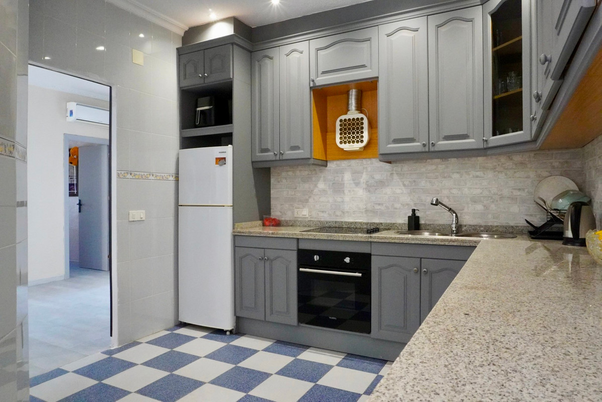 Se vende Villa - Chalet de 5 dormitorios en Costa Blanca, Alicante, España