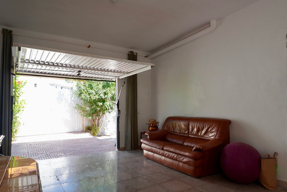 Se vende Villa - Chalet de 5 dormitorios en Costa Blanca, Alicante, España
