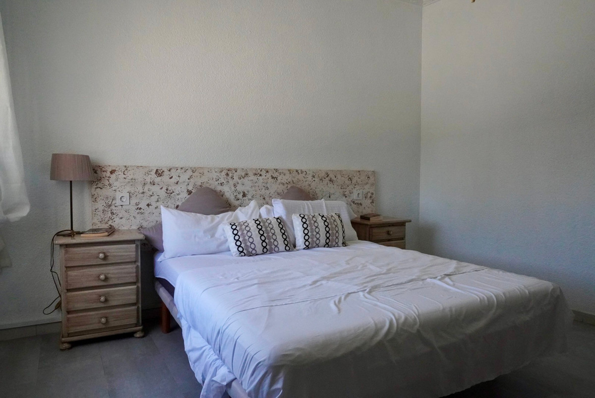 Se vende Villa - Chalet de 5 dormitorios en Costa Blanca, Alicante, España