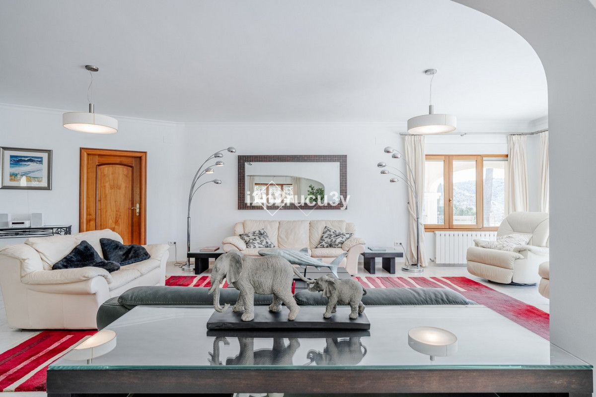 Se vende Villa - Chalet de 3 dormitorios en Costa Blanca, Alicante, España