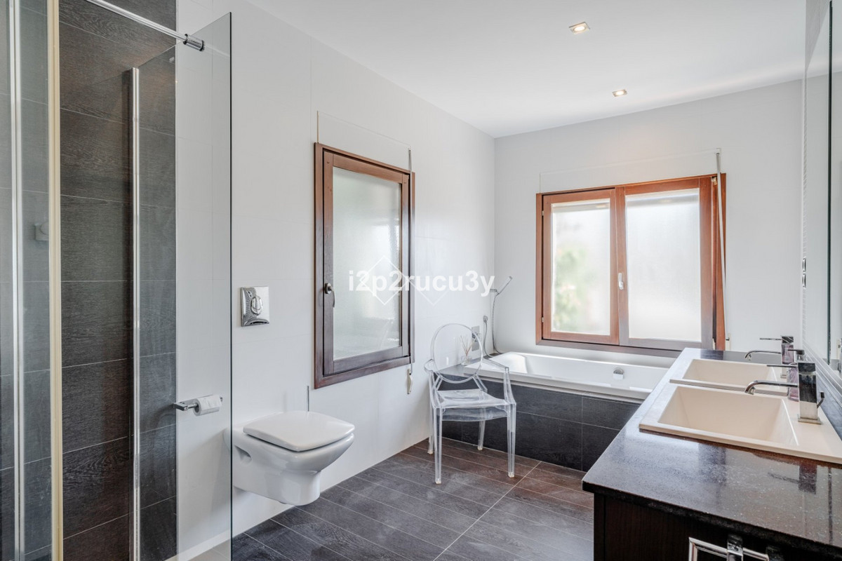 Se vende Villa - Chalet de 3 dormitorios en Costa Blanca, Alicante, España