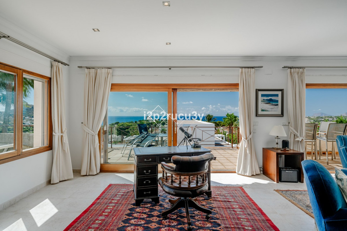 Se vende Villa - Chalet de 3 dormitorios en Costa Blanca, Alicante, España