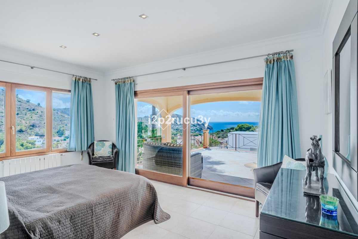 Se vende Villa - Chalet de 3 dormitorios en Costa Blanca, Alicante, España