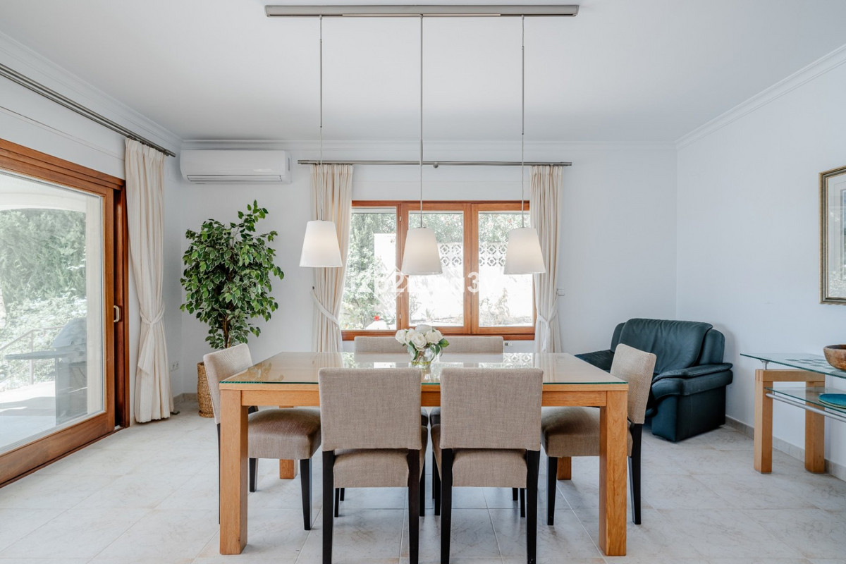 Se vende Villa - Chalet de 3 dormitorios en Costa Blanca, Alicante, España