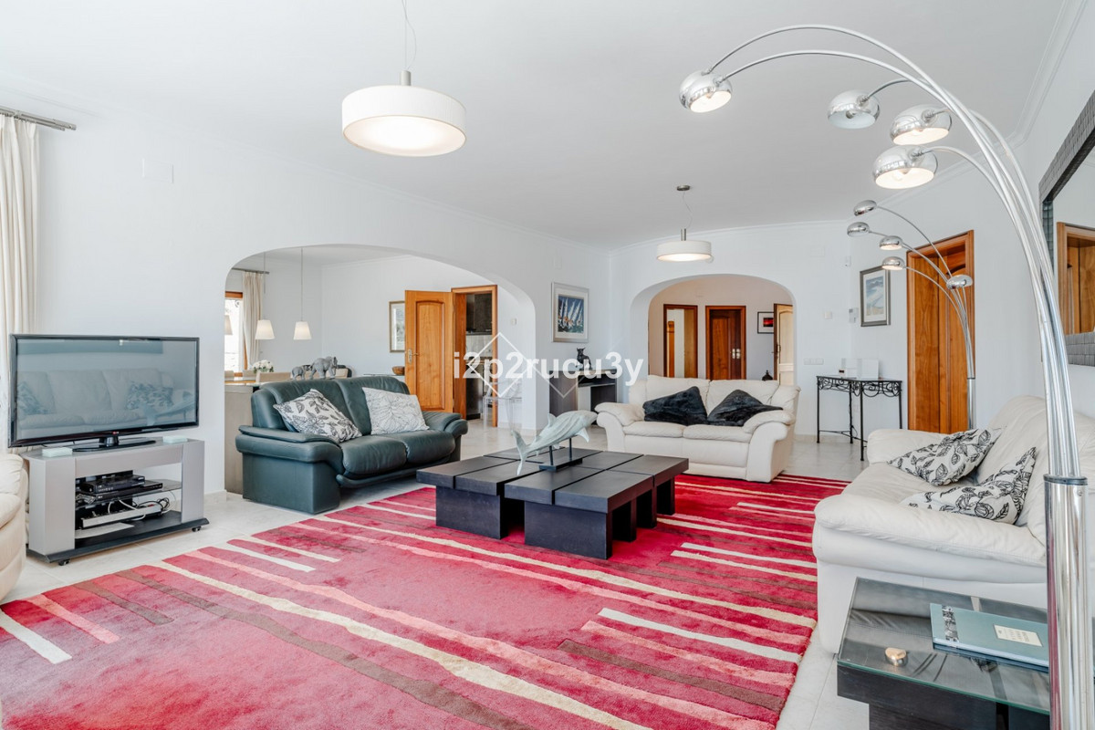 Se vende Villa - Chalet de 3 dormitorios en Costa Blanca, Alicante, España