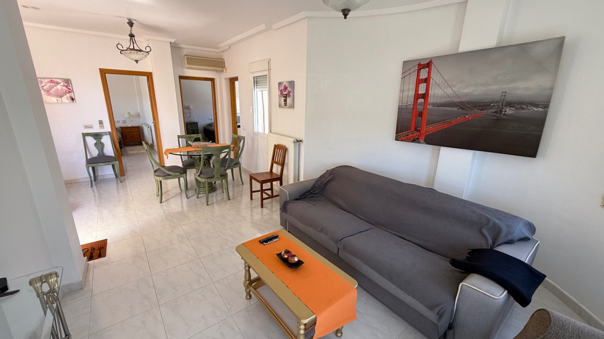 Se vende Villa - Chalet de 4 dormitorios en Costa Blanca, Alicante, España
