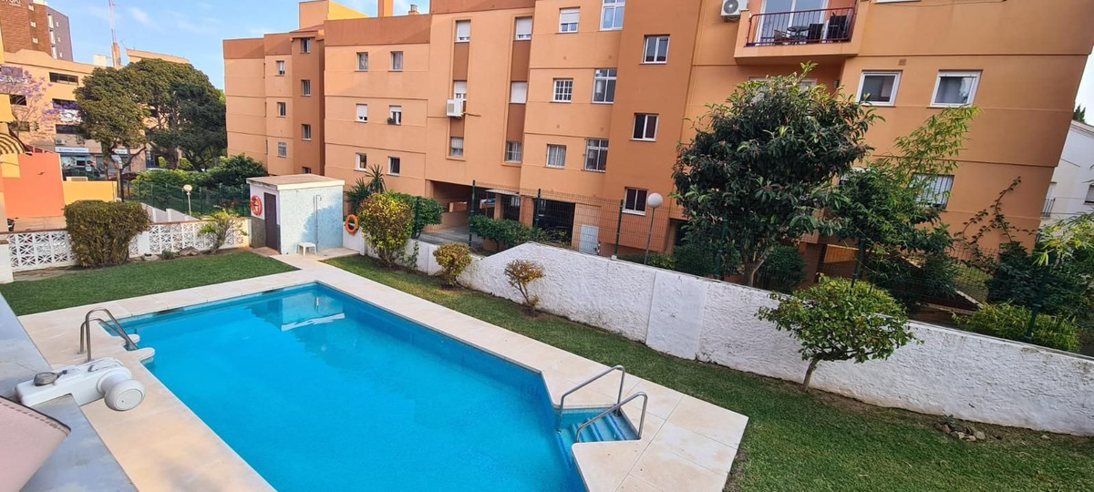 Se vende Apartamento Planta Media de 3 dormitorios en Costa Del Sol, Málaga, España