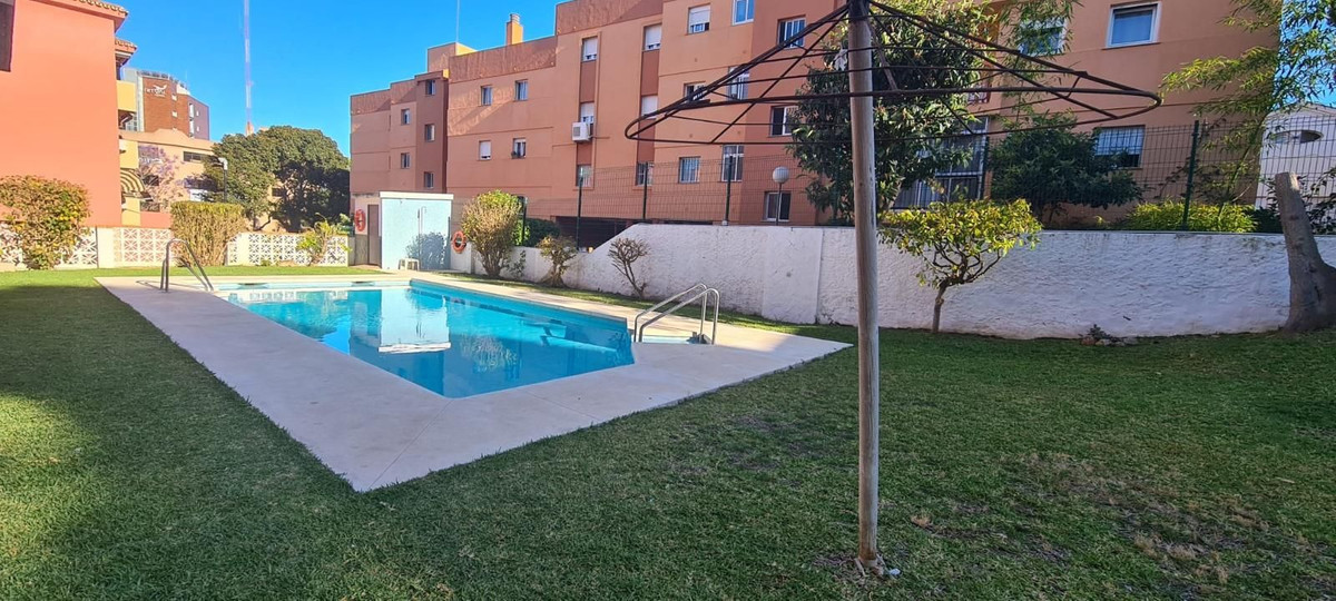 Se vende Apartamento Planta Media de 3 dormitorios en Costa Del Sol, Málaga, España