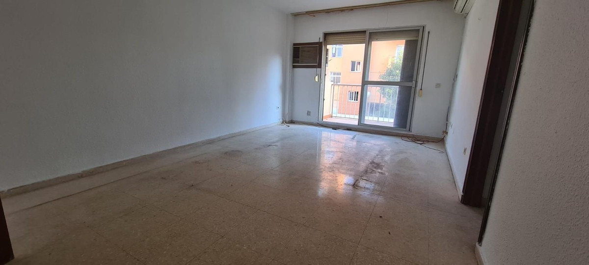 Se vende Apartamento Planta Media de 3 dormitorios en Costa Del Sol, Málaga, España