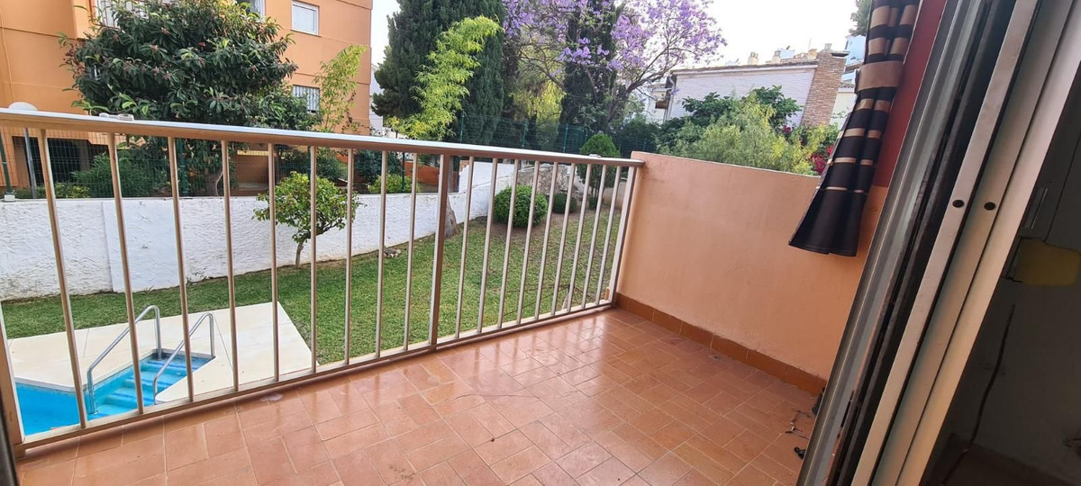 Se vende Apartamento Planta Media de 3 dormitorios en Costa Del Sol, Málaga, España