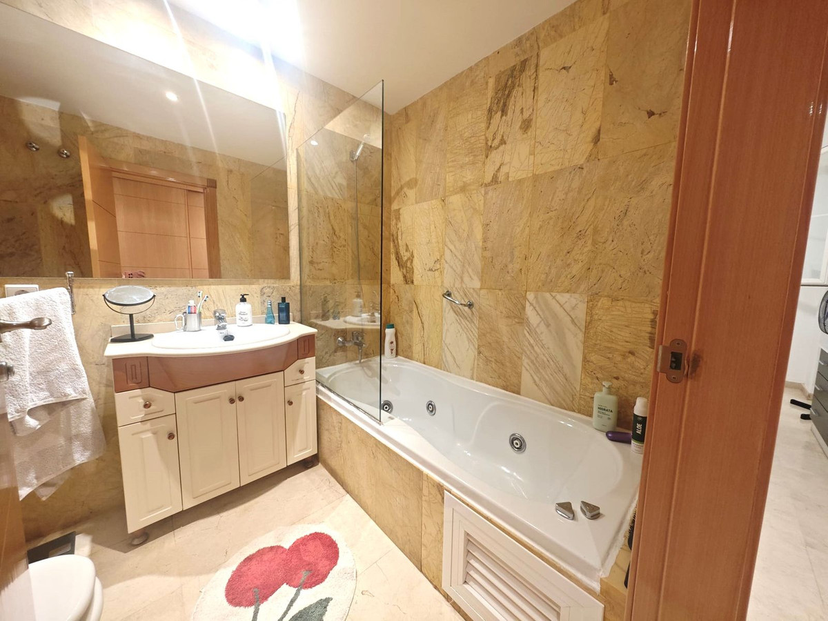 2 Bed Apartment for sale in Benalmadena Costa Del Sol, Málaga, Spain