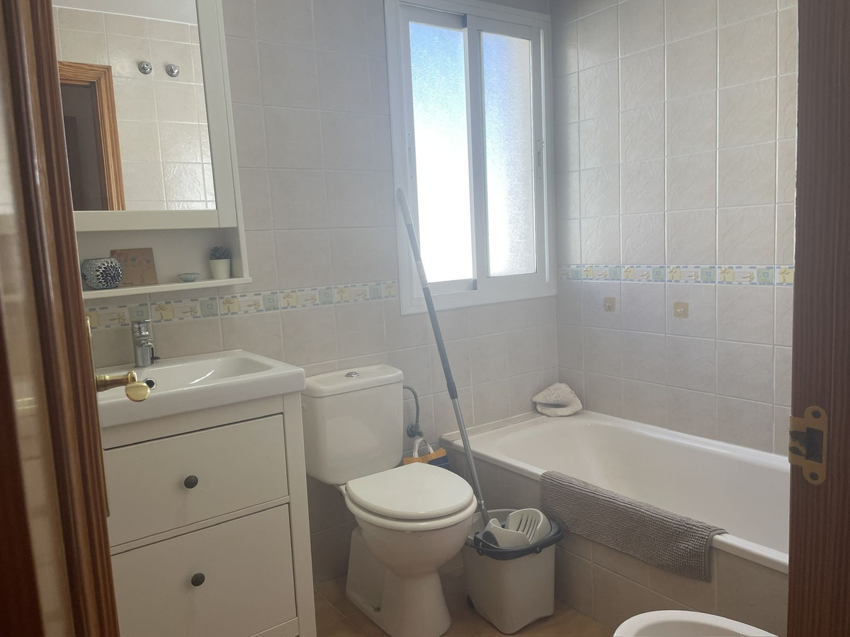 3 Bed Apartment for sale in Estepona Costa Del Sol, Málaga, Spain