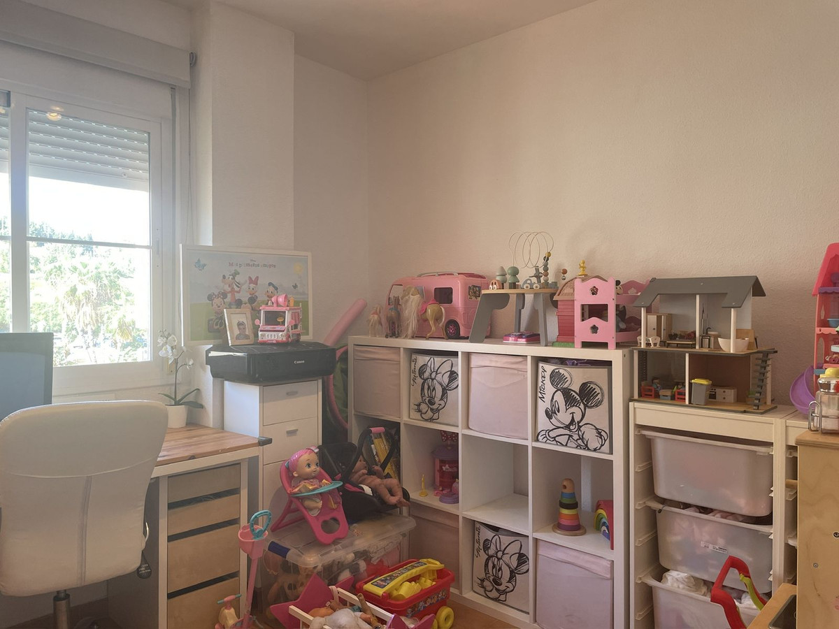 3 Bed Apartment for sale in Estepona Costa Del Sol, Málaga, Spain