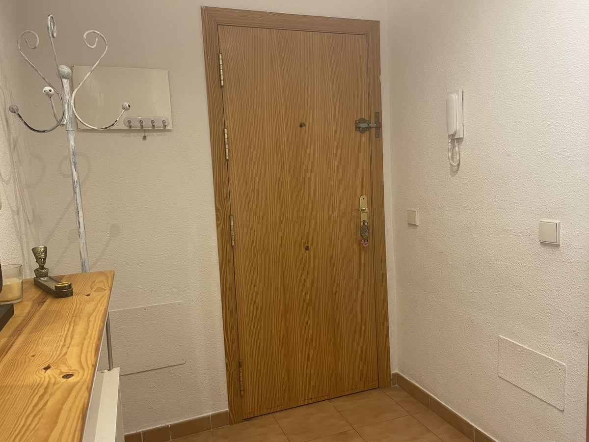 3 Bed Apartment for sale in Estepona Costa Del Sol, Málaga, Spain