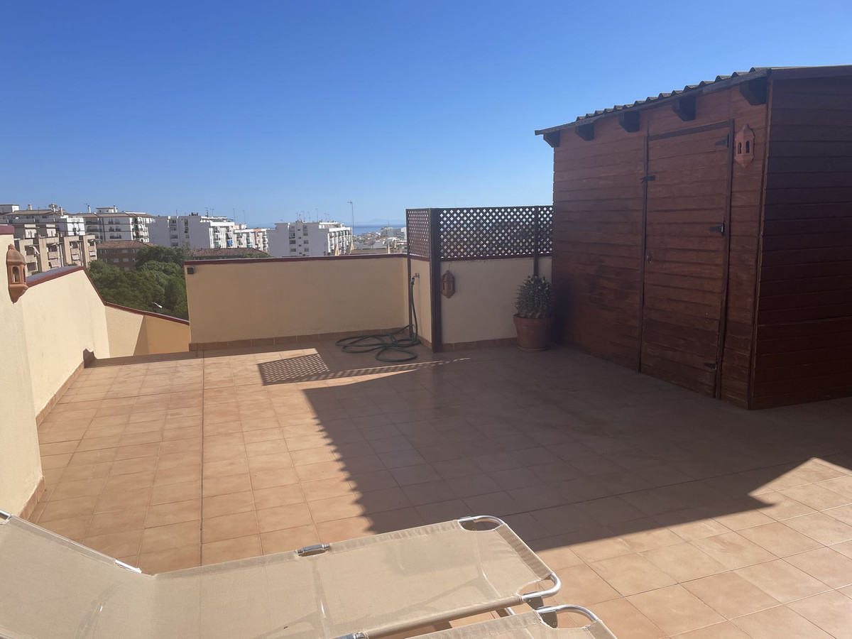 3 Bed Apartment for sale in Estepona Costa Del Sol, Málaga, Spain