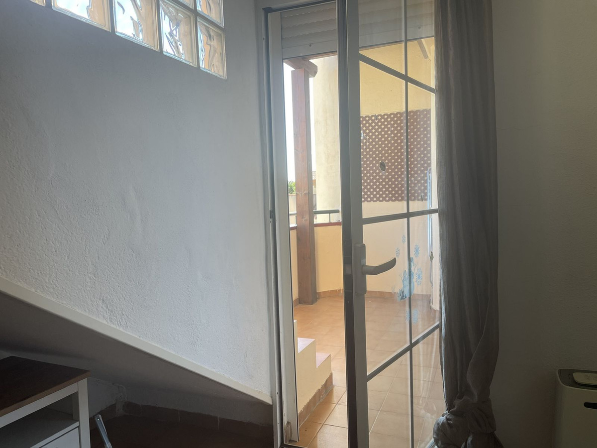 3 Bed Apartment for sale in Estepona Costa Del Sol, Málaga, Spain