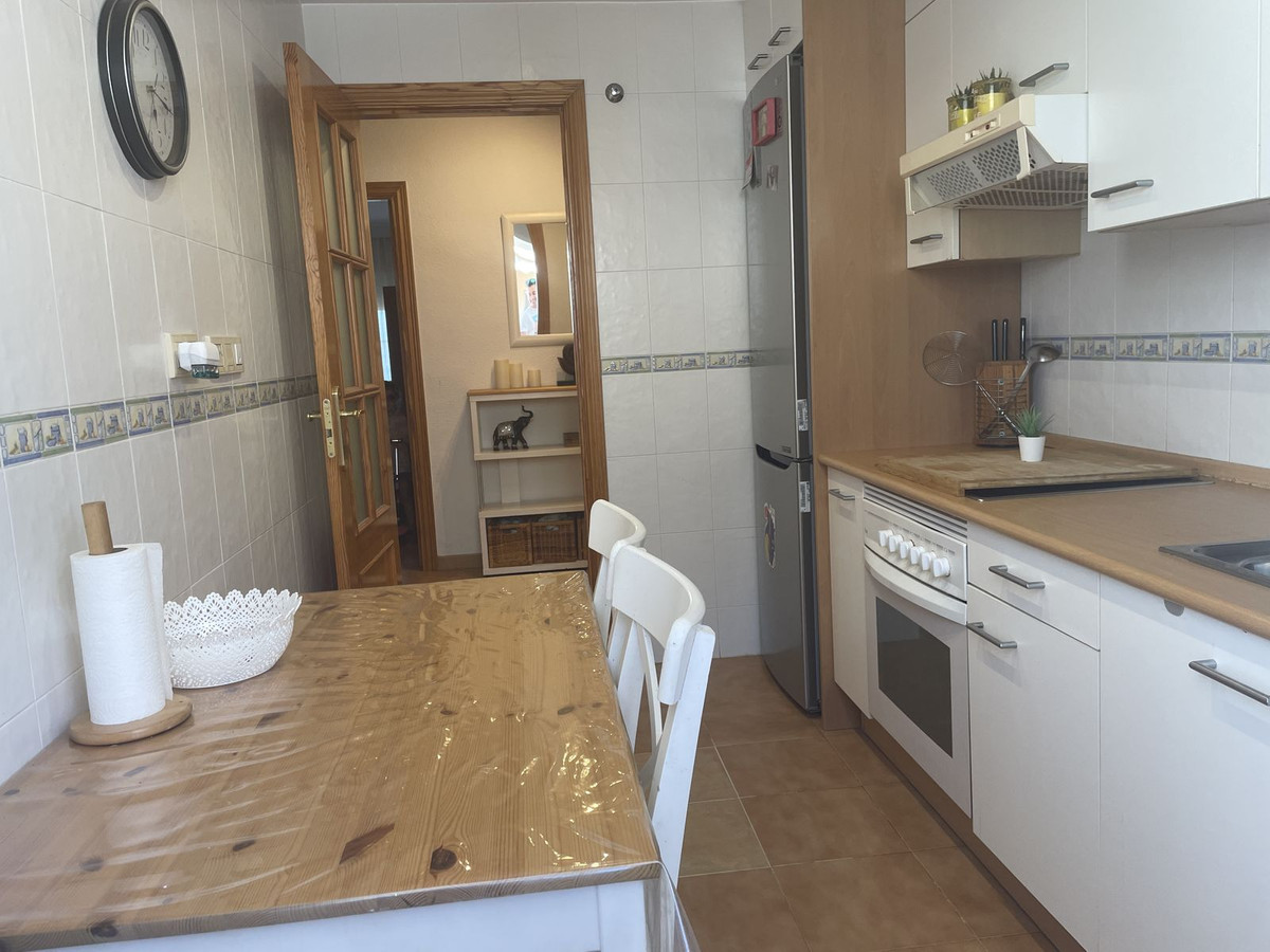 3 Bed Apartment for sale in Estepona Costa Del Sol, Málaga, Spain