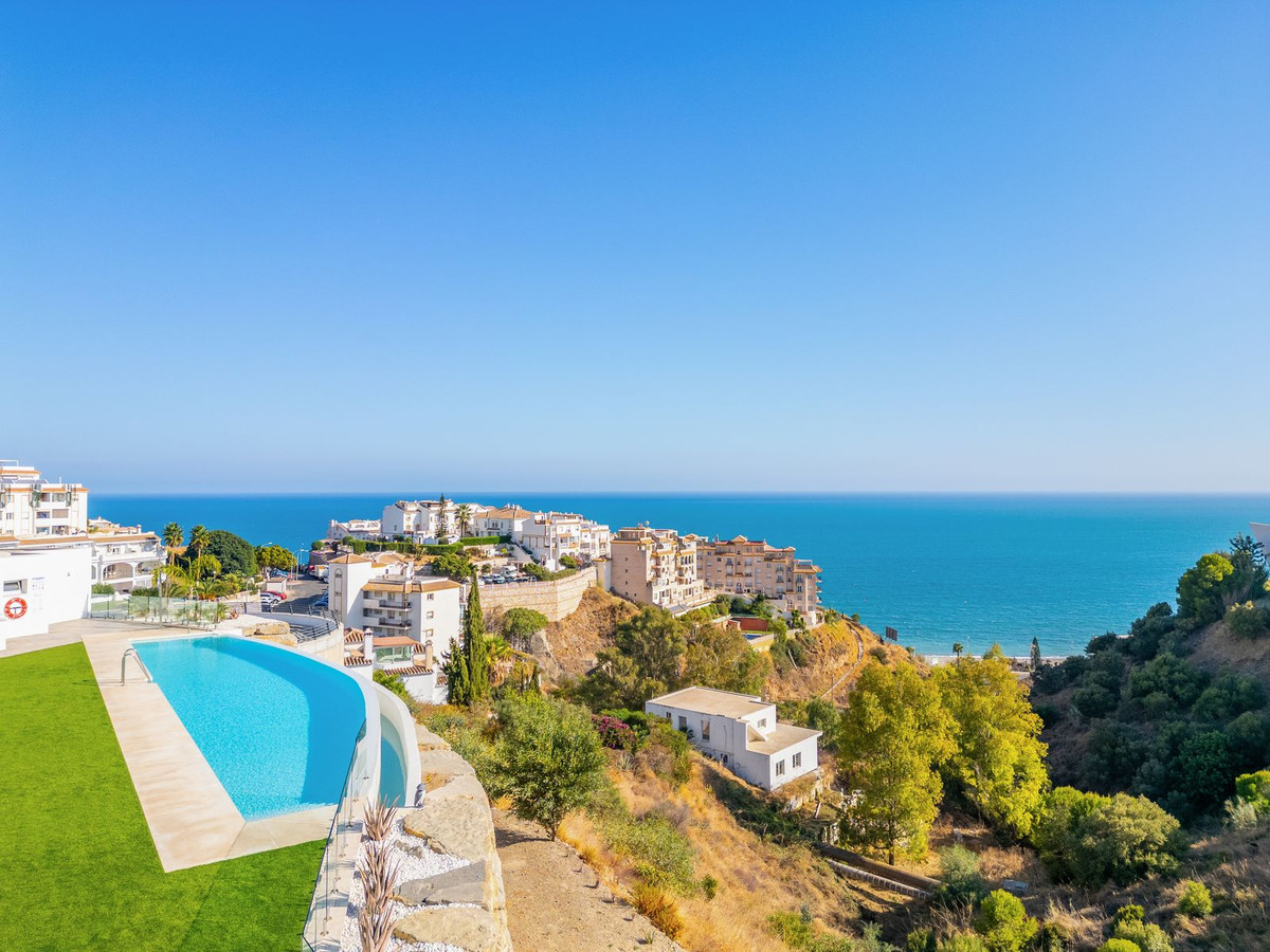 3 Bed Apartment for sale in La Capellania Costa Del Sol, Málaga, Spain
