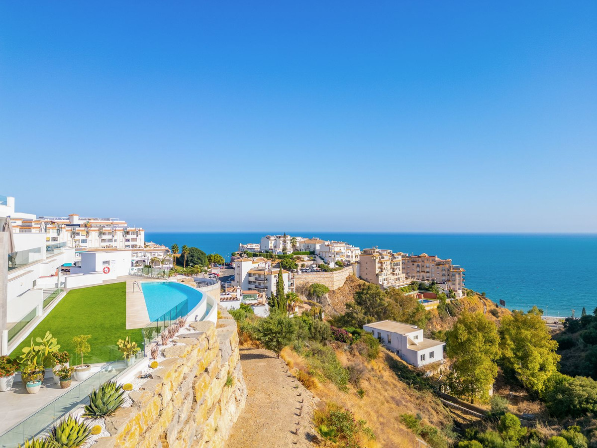 3 Bed Apartment for sale in La Capellania Costa Del Sol, Málaga, Spain