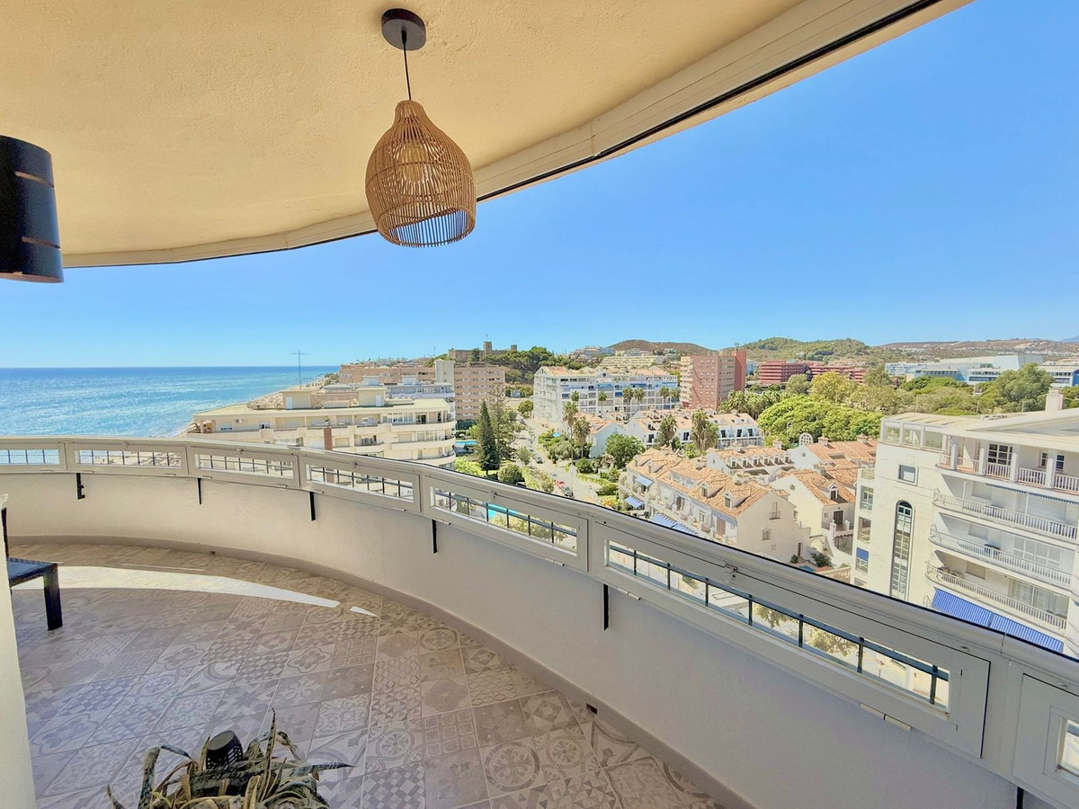 2 Bed Apartment for sale in Fuengirola Costa Del Sol, Málaga, Spain