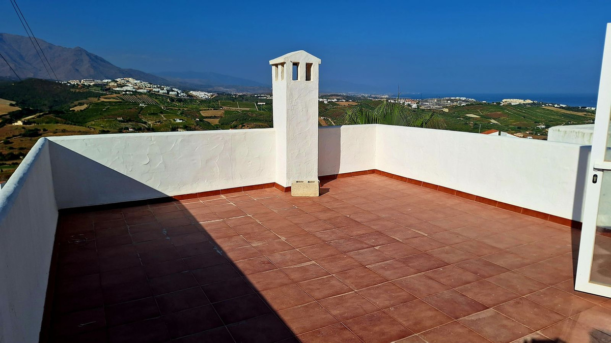 3 Bed Townhouse for sale in Manilva Costa Del Sol, Málaga, Spain