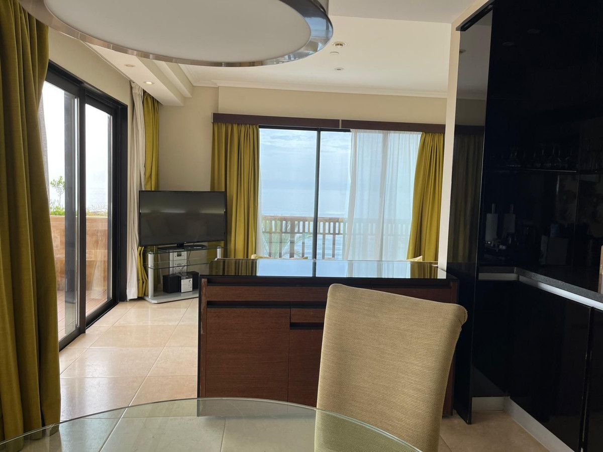 3 Bed Apartment for sale in Puerto Banús Costa Del Sol, Málaga, Spain