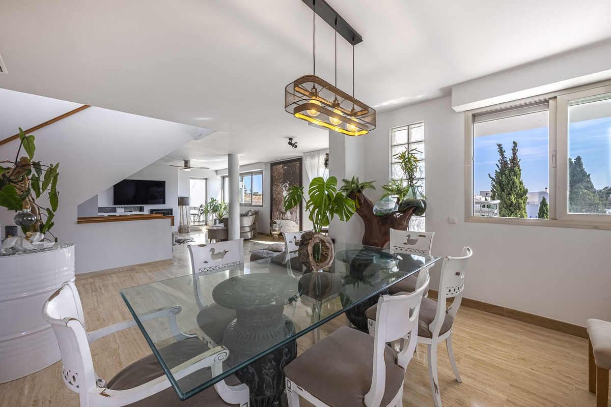 5 Bed Apartment for sale in La Cala De Mijas Costa Del Sol, Málaga, Spain