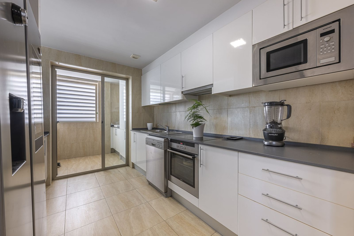 5 Bed Apartment for sale in La Cala De Mijas Costa Del Sol, Málaga, Spain