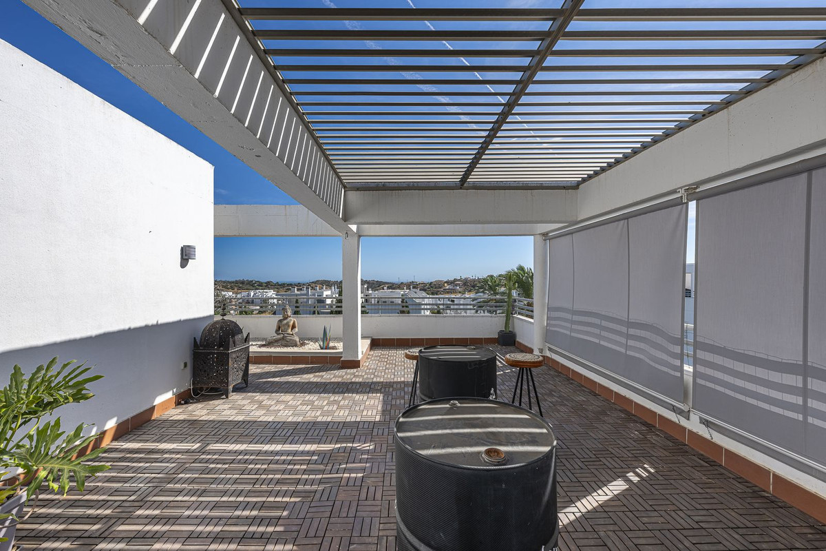 5 Bed Apartment for sale in La Cala De Mijas Costa Del Sol, Málaga, Spain