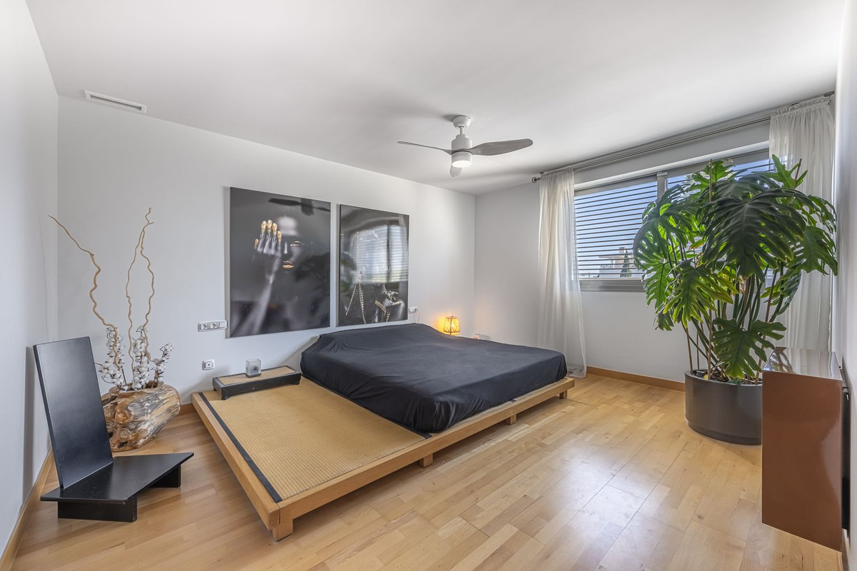 5 Bed Apartment for sale in La Cala De Mijas Costa Del Sol, Málaga, Spain