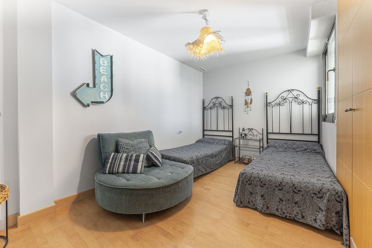 5 Bed Apartment for sale in La Cala De Mijas Costa Del Sol, Málaga, Spain