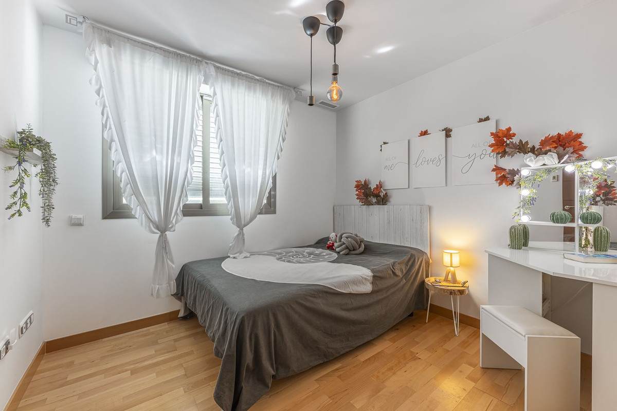 5 Bed Apartment for sale in La Cala De Mijas Costa Del Sol, Málaga, Spain