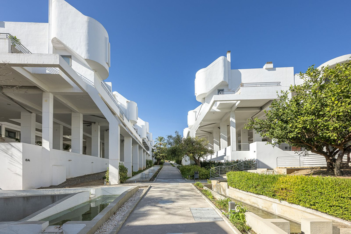 5 Bed Apartment for sale in La Cala De Mijas Costa Del Sol, Málaga, Spain