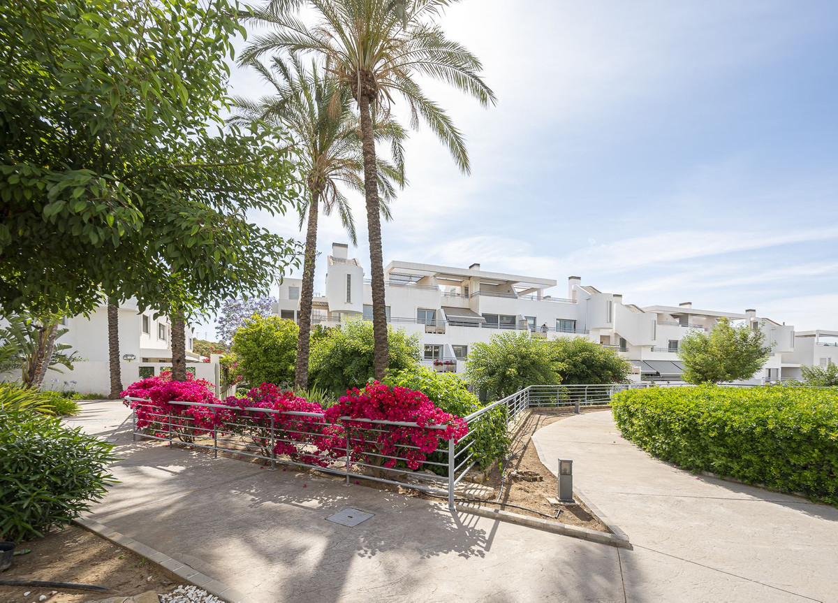 5 Bed Apartment for sale in La Cala De Mijas Costa Del Sol, Málaga, Spain