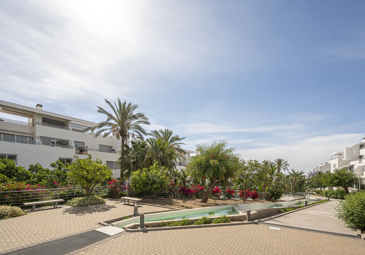 5 Bed Apartment for sale in La Cala De Mijas Costa Del Sol, Málaga, Spain