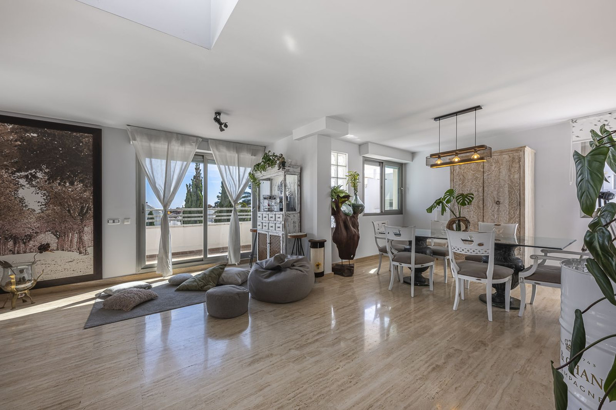 5 Bed Apartment for sale in La Cala De Mijas Costa Del Sol, Málaga, Spain