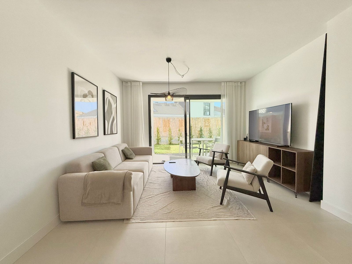 Se vende Apartamento Planta Baja de 2 dormitorios en Costa Del Sol, Málaga, España