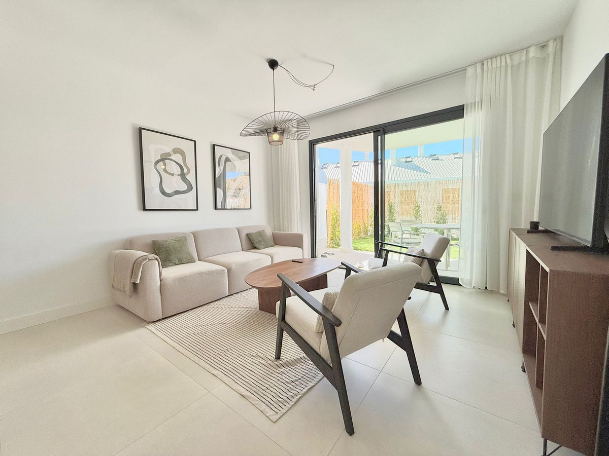 Se vende Apartamento Planta Baja de 2 dormitorios en Costa Del Sol, Málaga, España