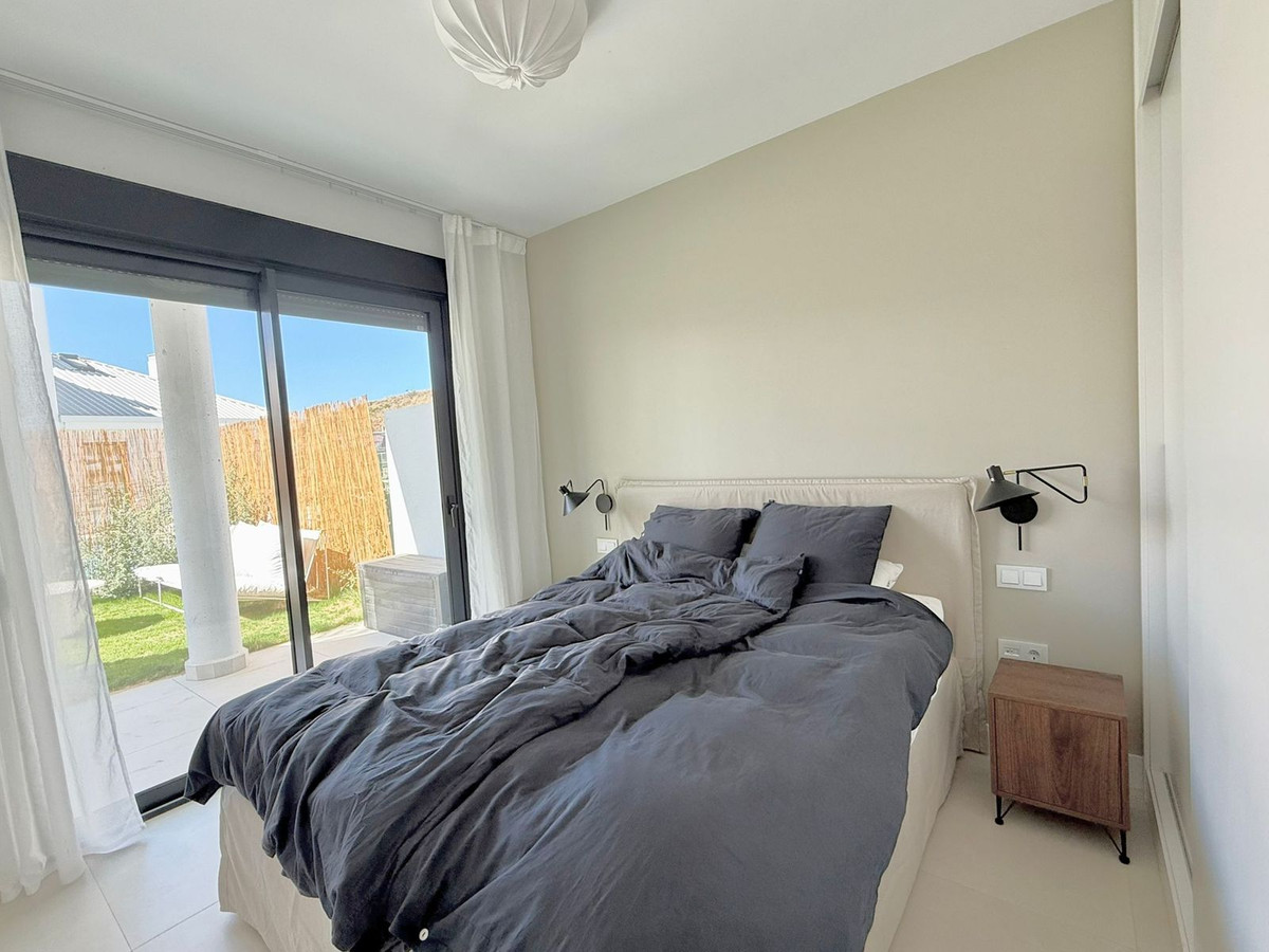 Se vende Apartamento Planta Baja de 2 dormitorios en Costa Del Sol, Málaga, España