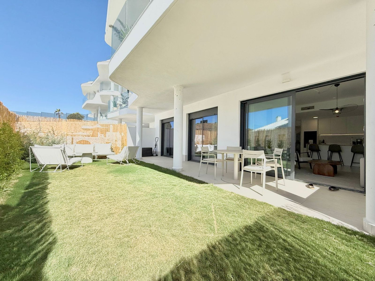 Se vende Apartamento Planta Baja de 2 dormitorios en Costa Del Sol, Málaga, España