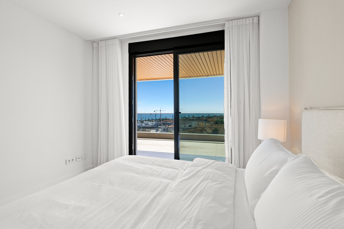 2 Bed Apartment for sale in Selwo Costa Del Sol, Málaga, Spain