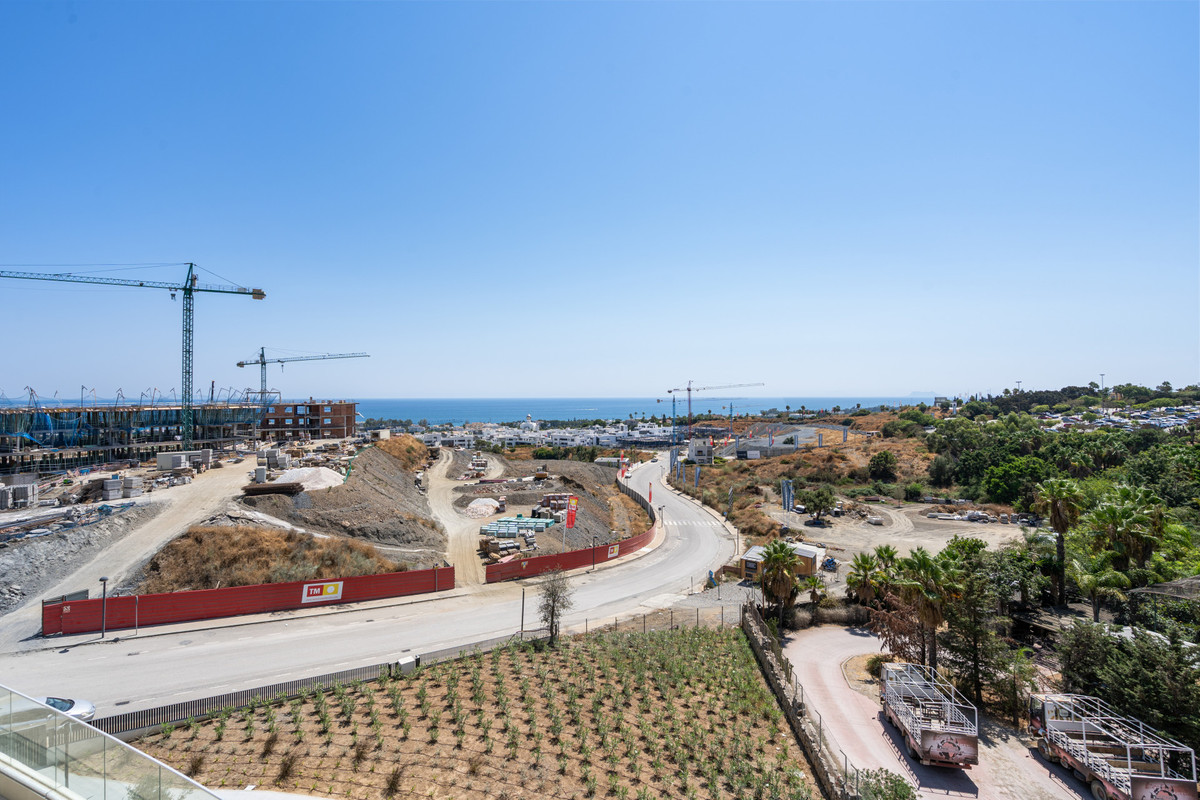 2 Bed Apartment for sale in Selwo Costa Del Sol, Málaga, Spain