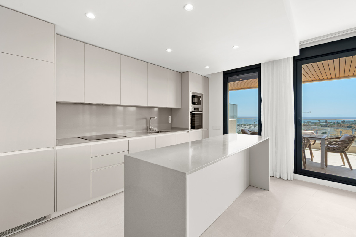 2 Bed Apartment for sale in Selwo Costa Del Sol, Málaga, Spain