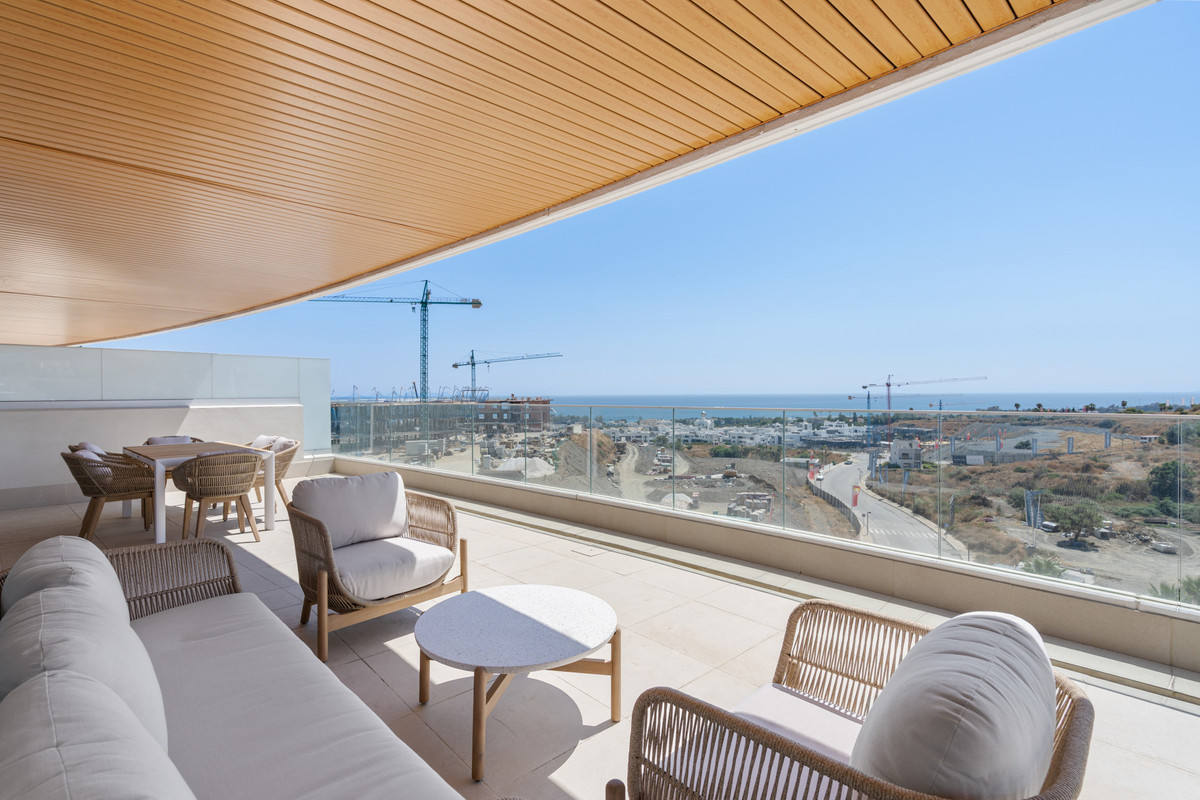 2 Bed Apartment for sale in Selwo Costa Del Sol, Málaga, Spain