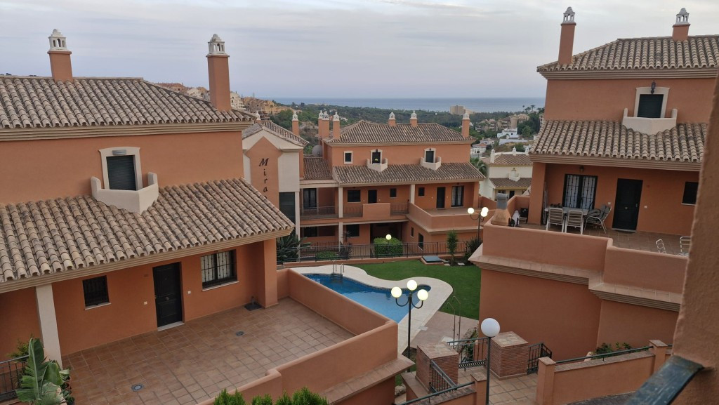 2 Bed Apartment for sale in Elviria Costa Del Sol, Málaga, Spain
