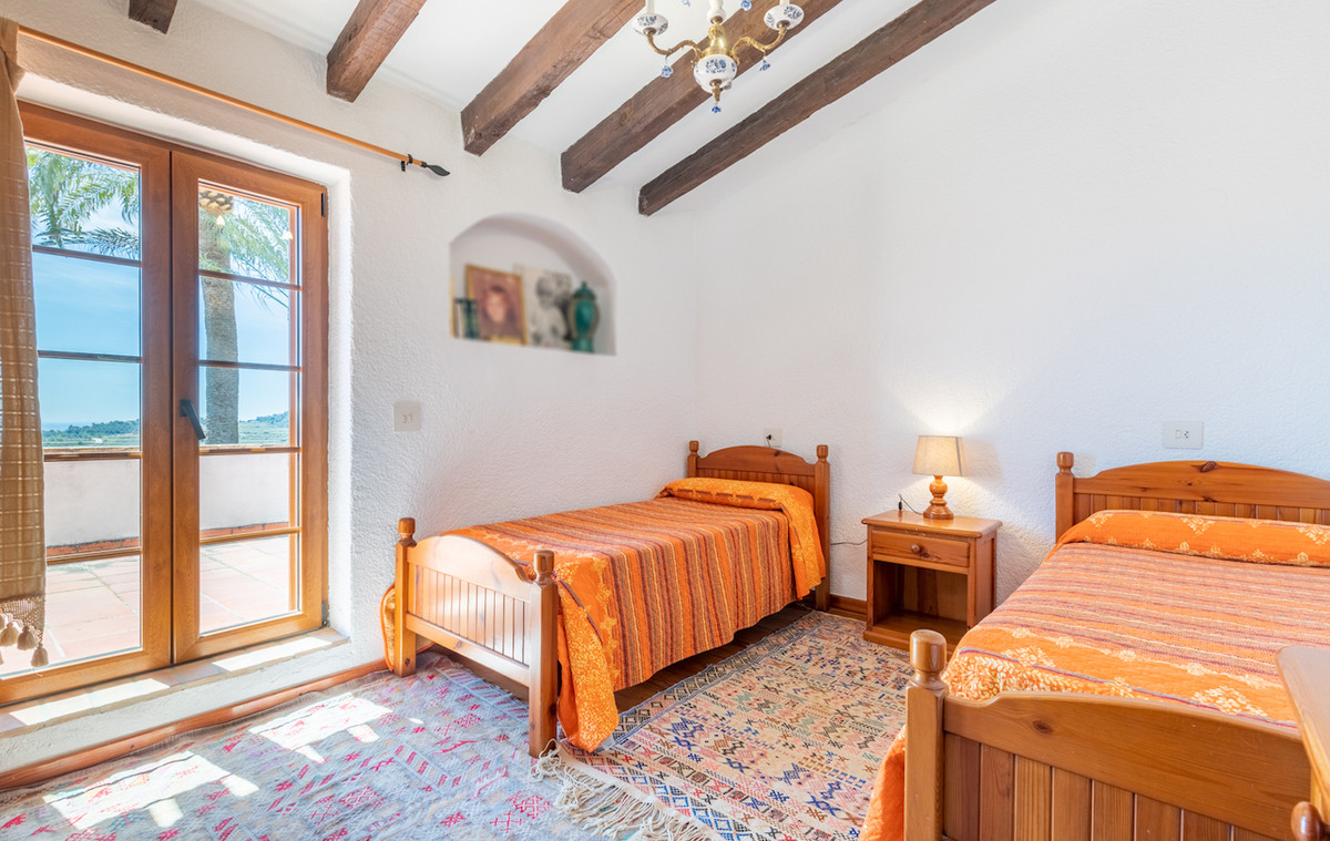 8 Bed Townhouse for sale in Teulada Costa Blanca, Alicante, Spain
