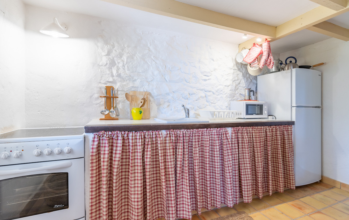 8 Bed Townhouse for sale in Teulada Costa Blanca, Alicante, Spain